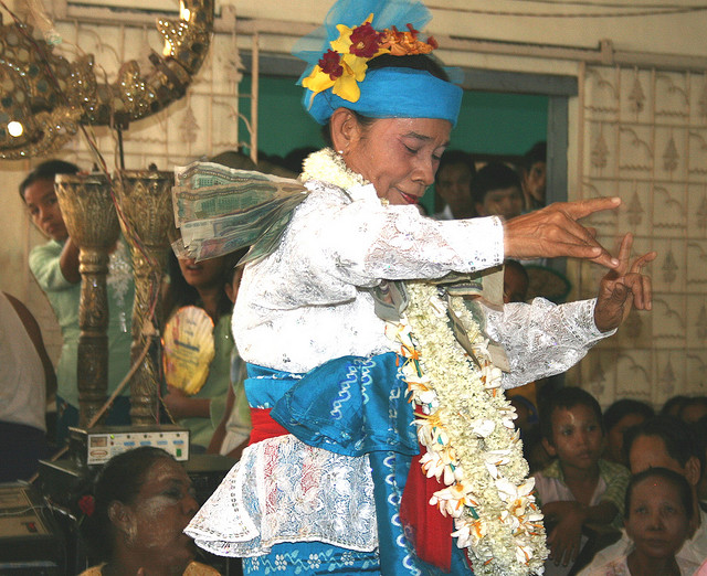 Dance lors du Festival Nat traditionnel