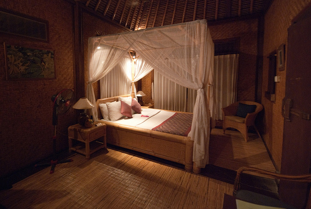 Chambre d'un hôtel de catégorie moyenne à Bali