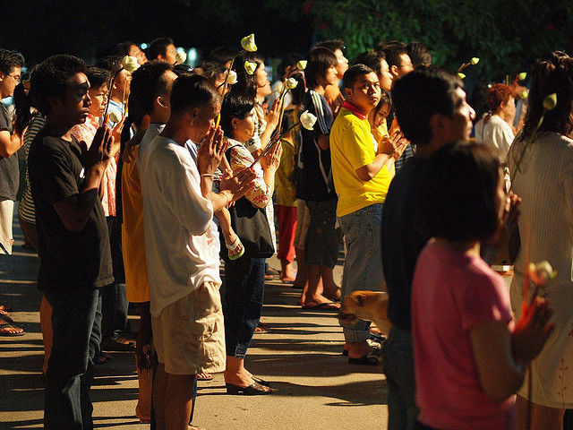 Les fidèles sont nombreux à venir aux pagodes pour prier