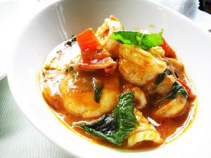 Recette Crevettes au curry rouge à la façon thaïlandaise  