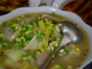 Recette Soupe de chou chinois à la viande de porc hachée Canh cải thịt heo, Canh cai thit heo