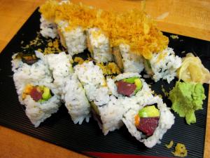 Recette Sushi Maki inversé (California roll) thon-graines germées 