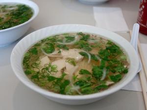 Recette Soupe de pâtes de riz au poulet Phở Gà