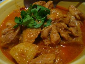 Recette Curry de poulet à la façon birmane Chet Glay Hin