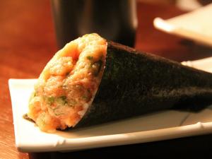 Recette Sushi en cornet (Temaki) thon cuit-avocat 