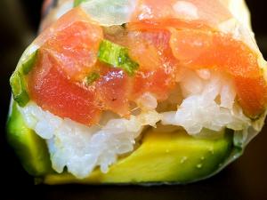 Recette Sushi Maki galette de riz - saumon fumé - avocat (sans algue) 